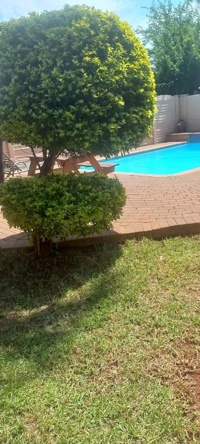 Apartmán Lime Court Two Pretoria-Noord Exteriér fotografie